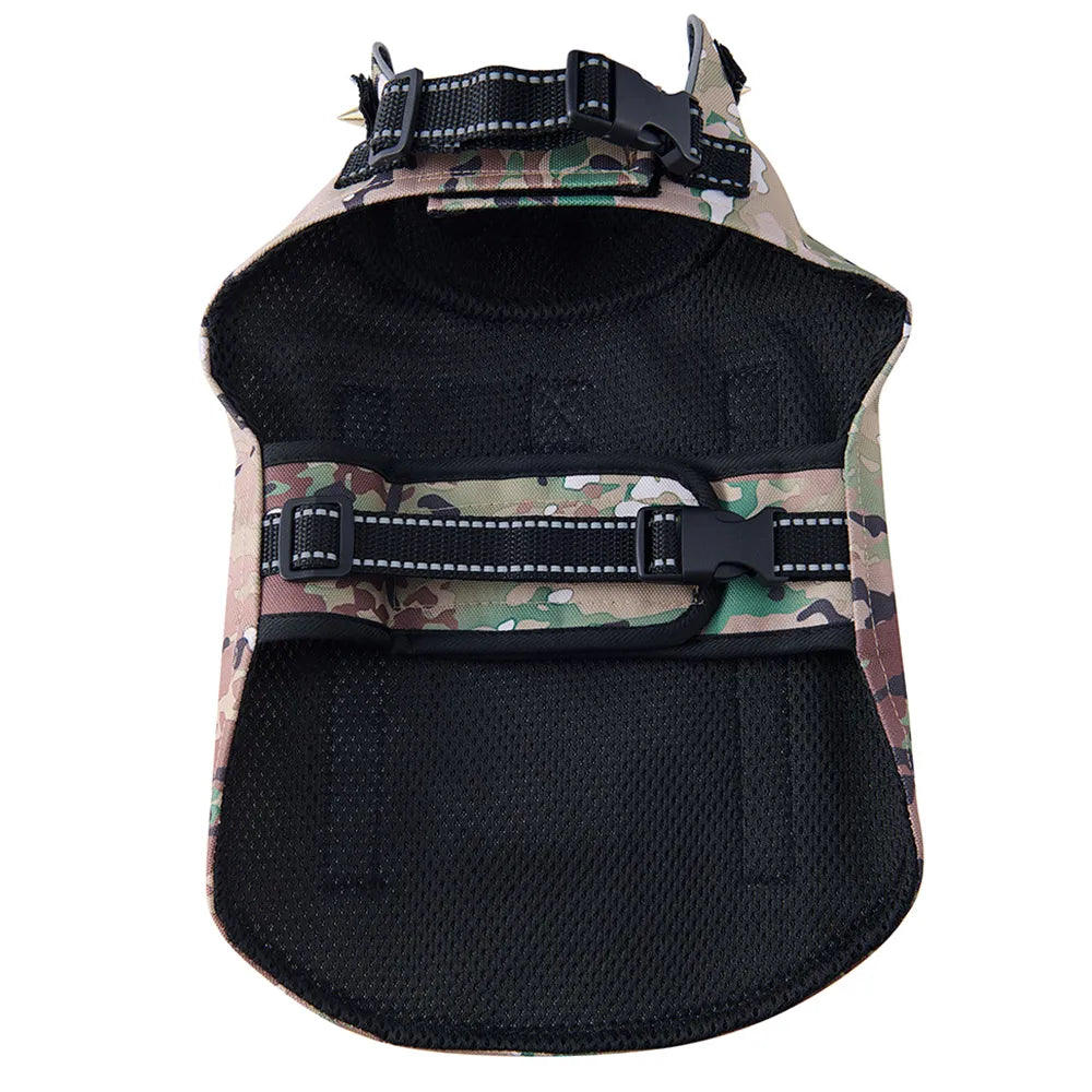 Tamecare Green Camo Pocket Anti-Bite Recovery Vest, Double-Stud Design